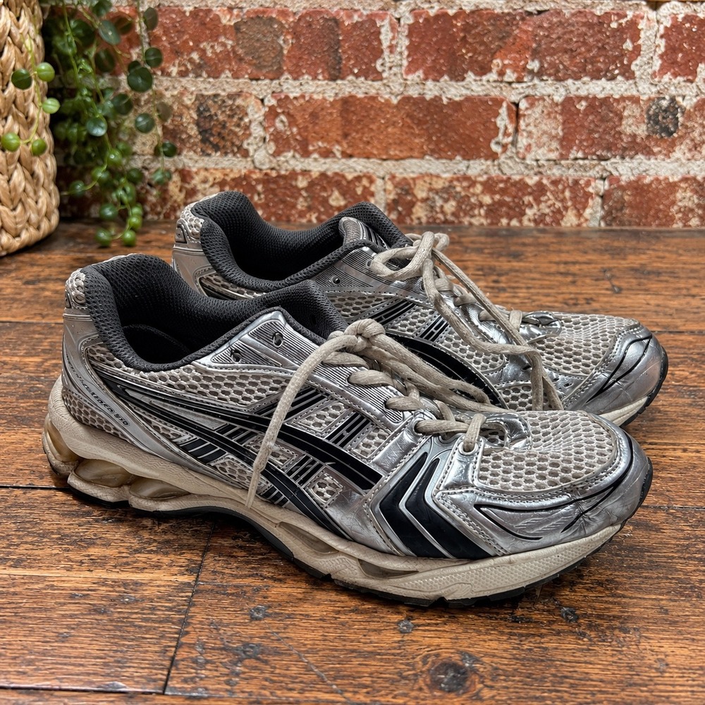 ASICS Gel-Kayano 14 Silver Black Metallic Running Shoes Mens 8.5 Y2K Gorpcore